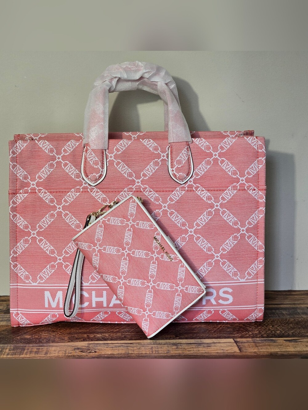 MICHAEL KORS Gigi Tote And Wallet Set